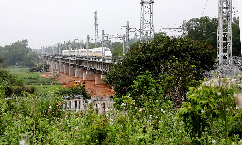 中鐵二十三局參建的江湛鐵路。（李亞萍 攝）